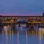 Ponte Vecchio di notte Florence Travel Guide